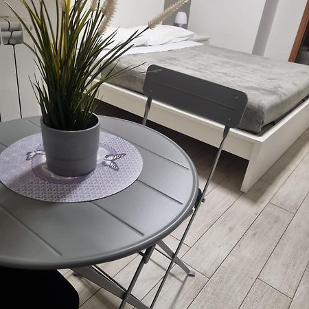 La Tule Hotel Пополи Екстериор снимка